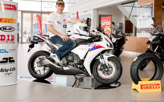 Sezone Honda motocikala  Fireblade uručen Željku Staničiću