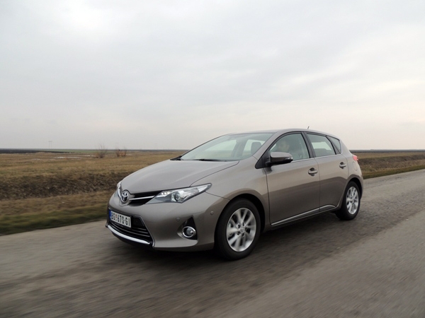 Toyota Auris 2013 – U Srbiji već od 14.200 evra