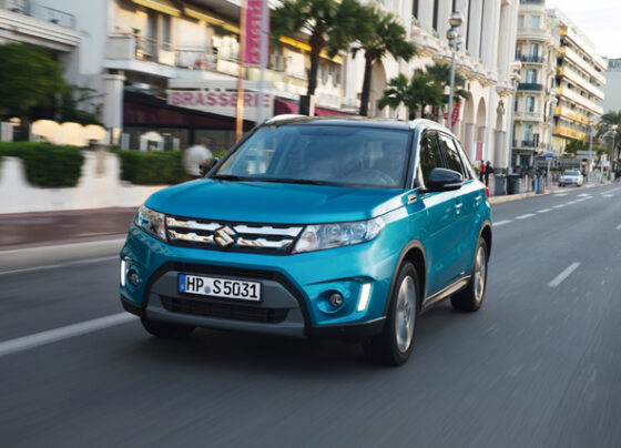 Suzuki Vitara s opremom Premium po sistemu plati i vozi