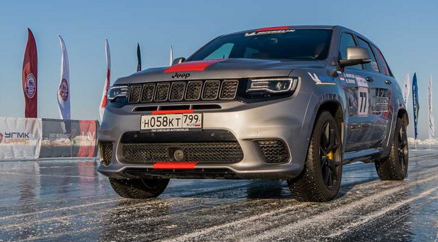 Jeep Grand Cherokee Trackhawk postavio rekordnu brzinu u vožnji na ledu u kategoriji terenaca